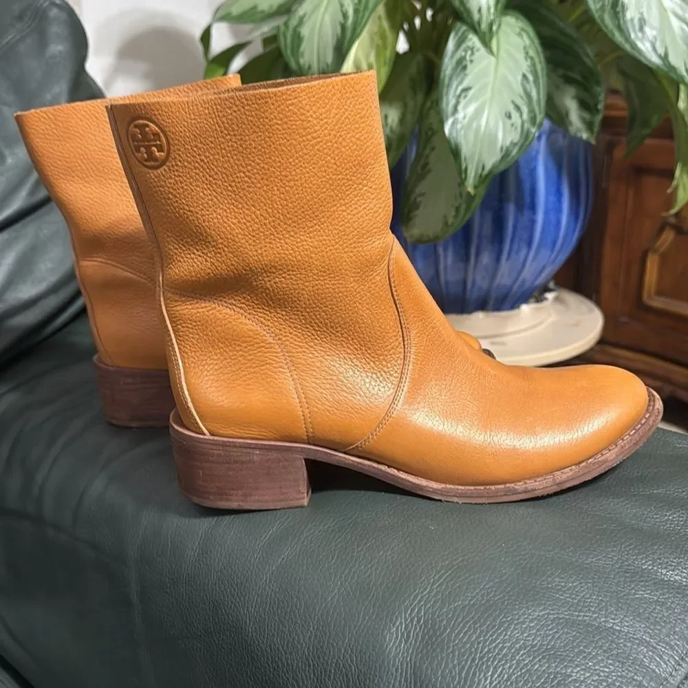 Tory Burch Boots